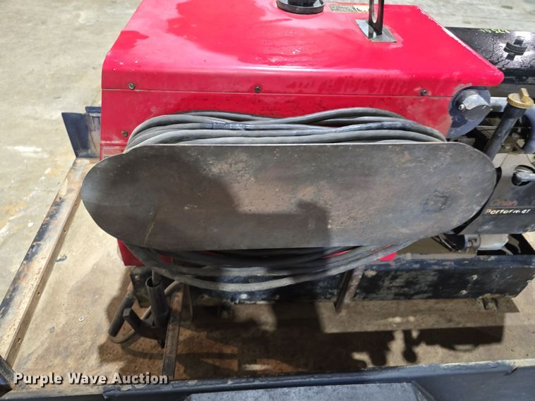 image for item LW9979 Lincoln Electric Ranger 9 welder