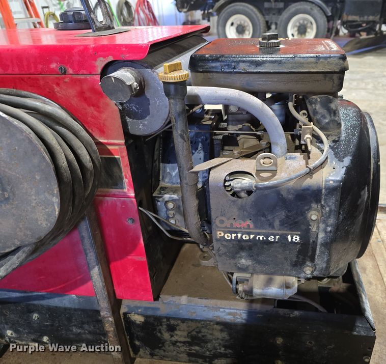image for item LW9979 Lincoln Electric Ranger 9 welder