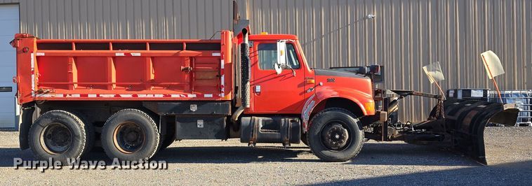 image for item LW9983 1999 International 4900 dump truck