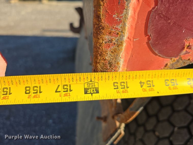 image for item LW9983 1999 International 4900 dump truck