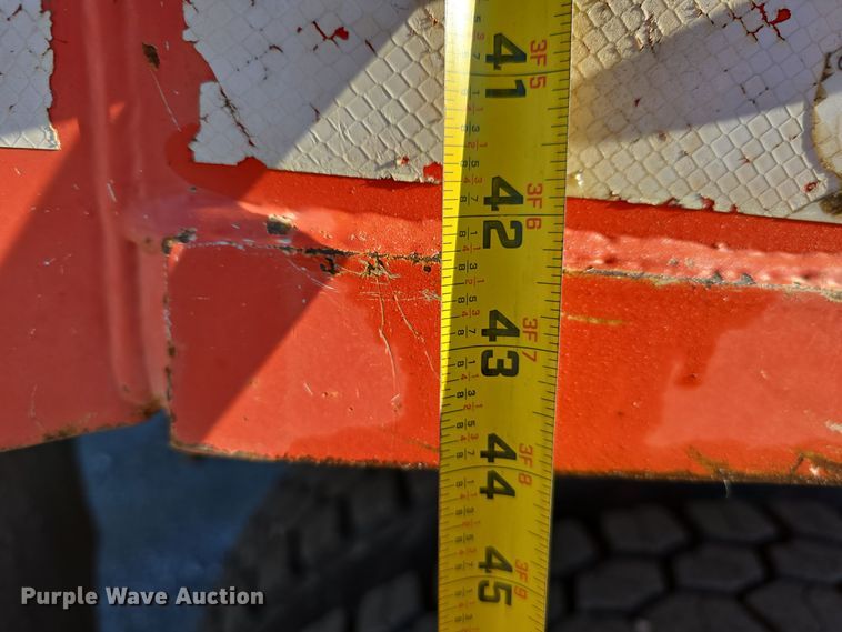 image for item LW9983 1999 International 4900 dump truck