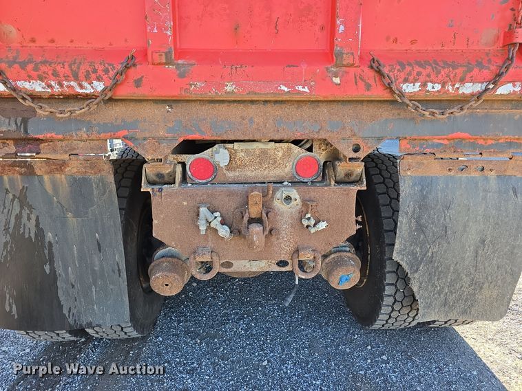 image for item LW9983 1999 International 4900 dump truck