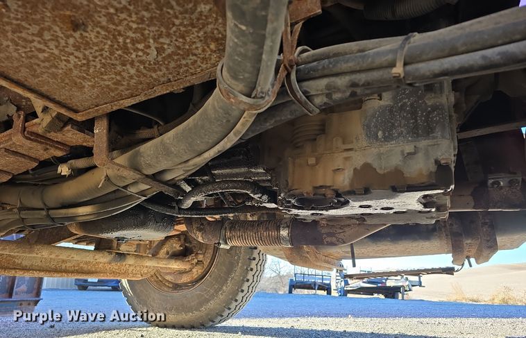 image for item LW9983 1999 International 4900 dump truck