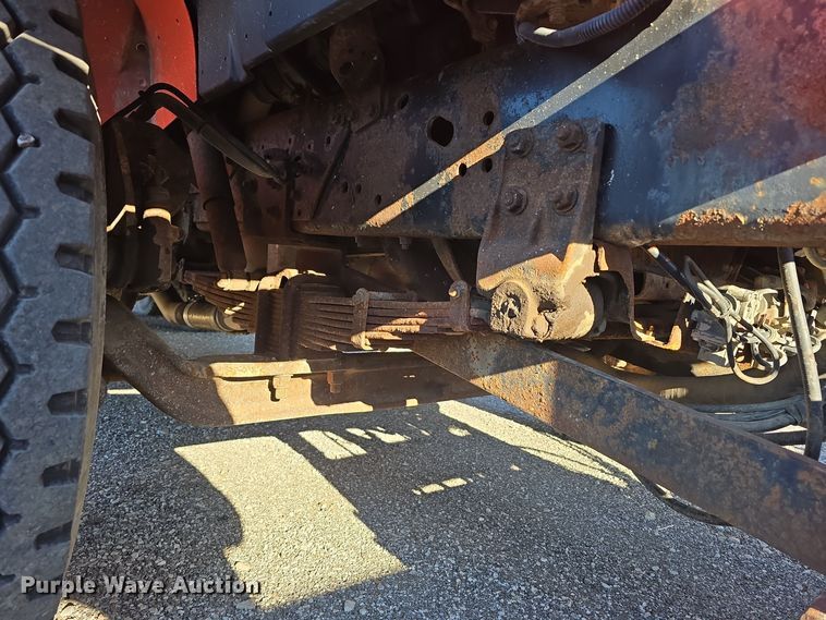 image for item LW9983 1999 International 4900 dump truck