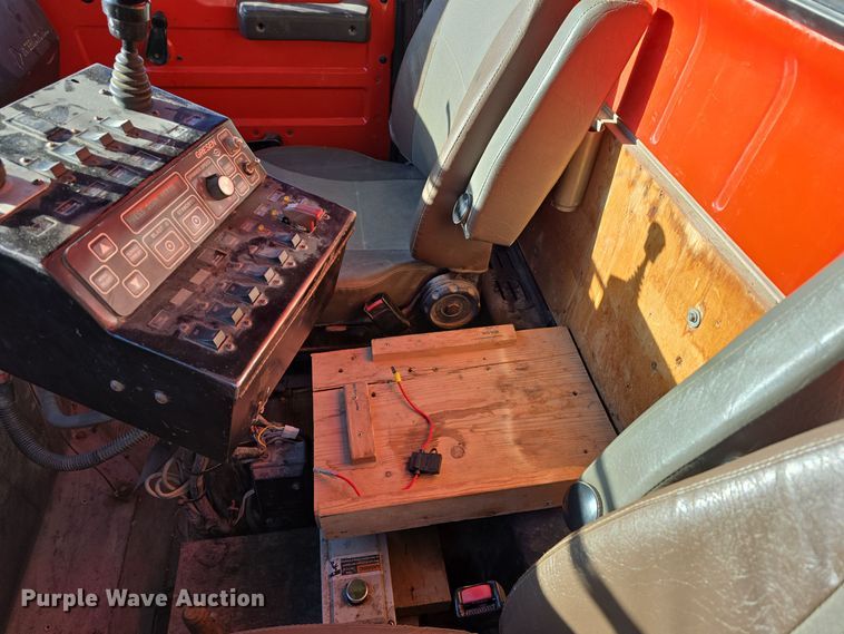 image for item LW9983 1999 International 4900 dump truck