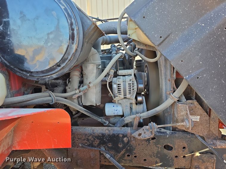 image for item LW9983 1999 International 4900 dump truck