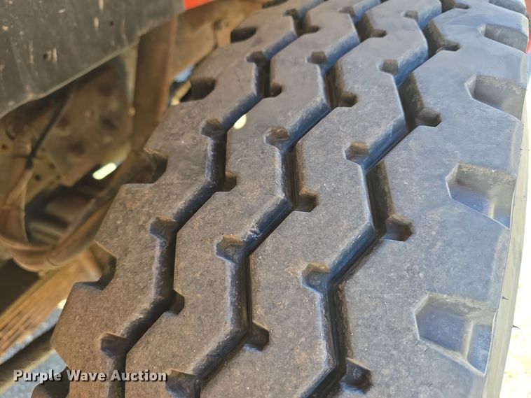 image for item LW9983 1999 International 4900 dump truck