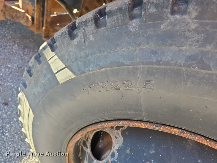 image for item LW9983 1999 International 4900 dump truck