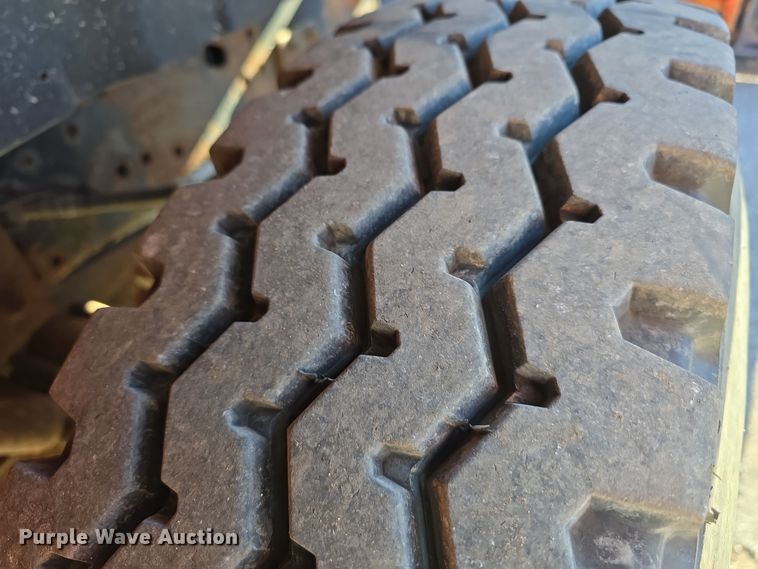 image for item LW9983 1999 International 4900 dump truck