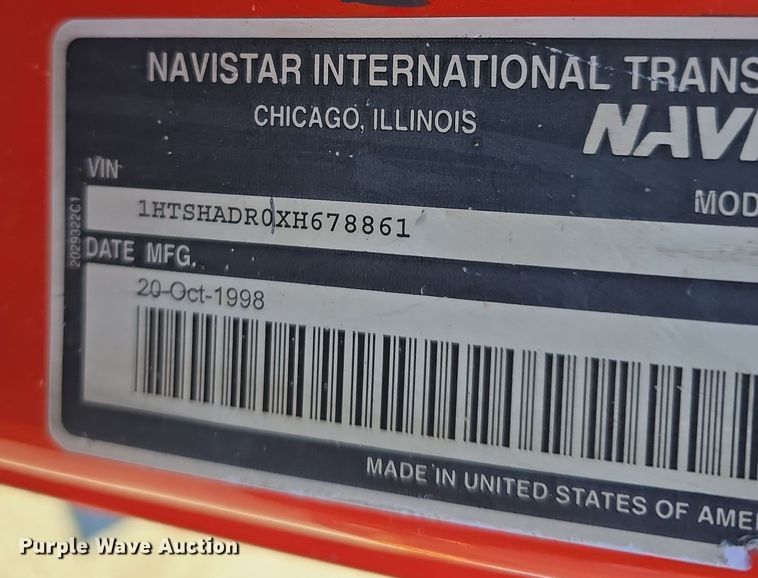 image for item LW9983 1999 International 4900 dump truck