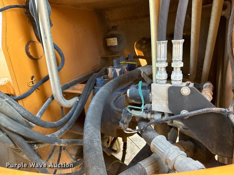 image for item MS9977 2008 Case 721E wheel loader