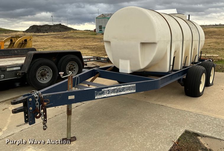 image for item MT9000 Schaben P-265-1010 nurse tank trailer