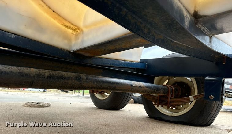 image for item MT9000 Schaben P-265-1010 nurse tank trailer