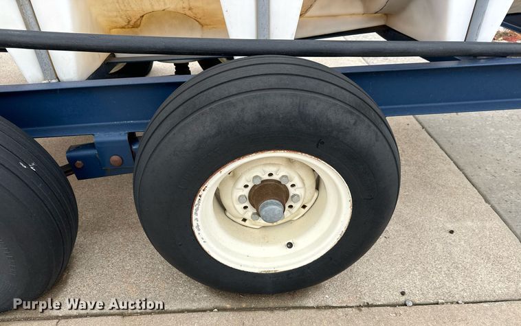 image for item MT9000 Schaben P-265-1010 nurse tank trailer