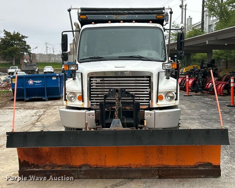 image for item NJ9589 2009 Freightliner Business Class M2  dump truck