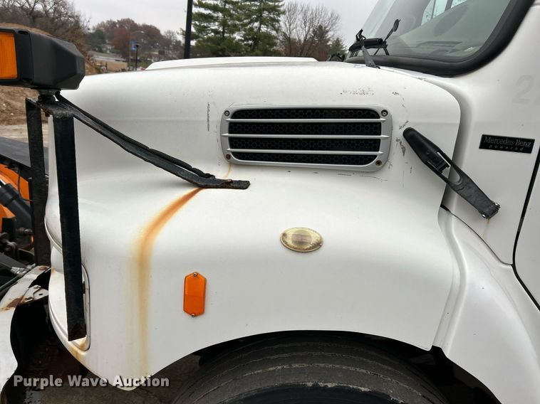 image for item NJ9589 2009 Freightliner Business Class M2  dump truck