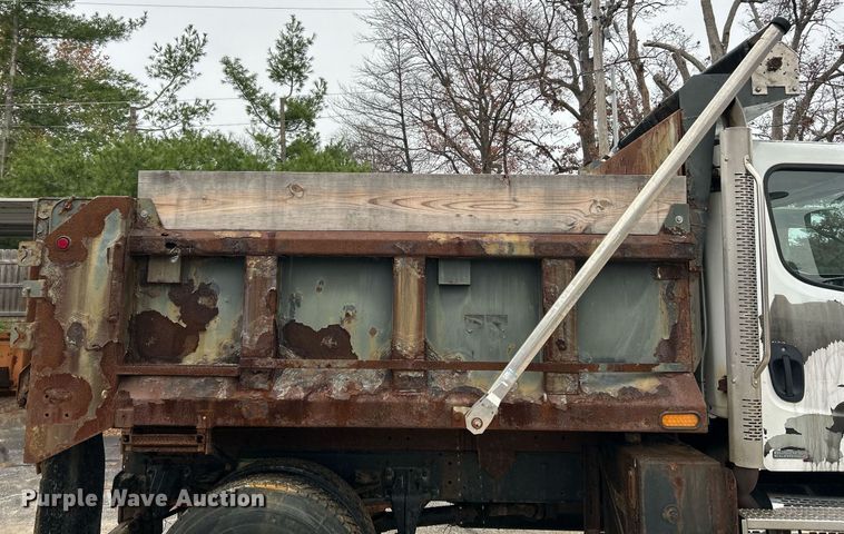 image for item NJ9589 2009 Freightliner Business Class M2  dump truck