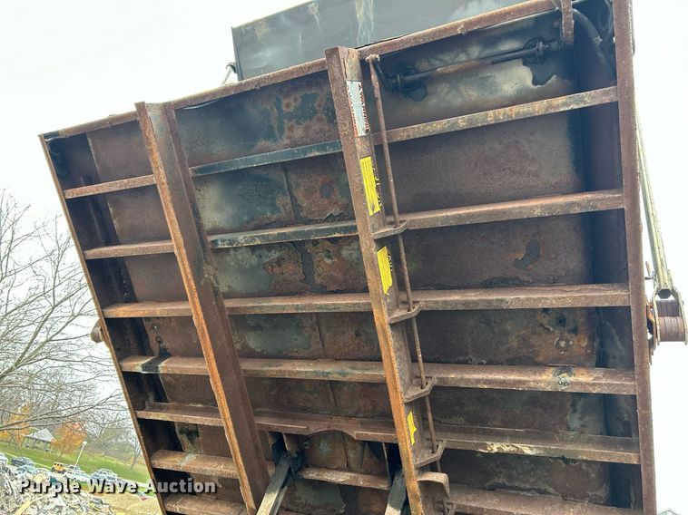 image for item NJ9589 2009 Freightliner Business Class M2  dump truck