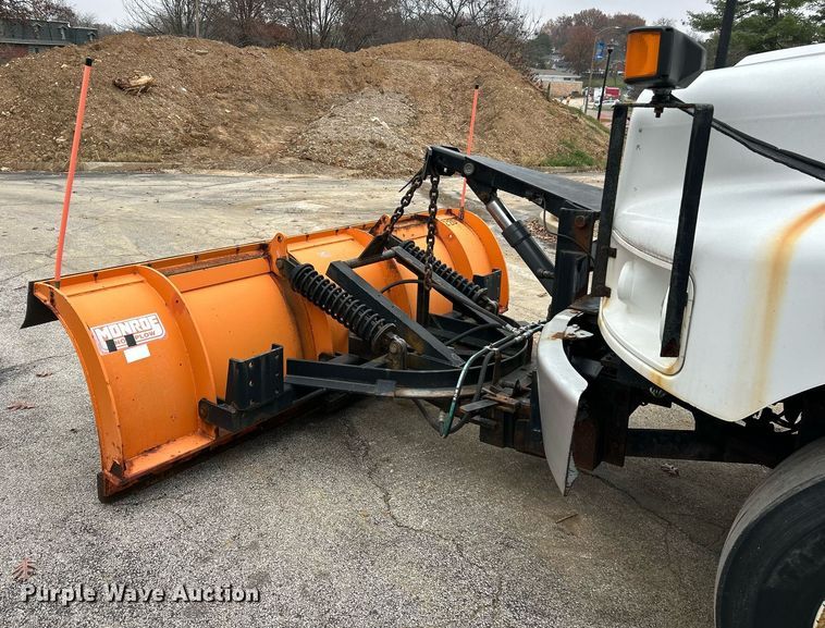 image for item NJ9589 2009 Freightliner Business Class M2  dump truck