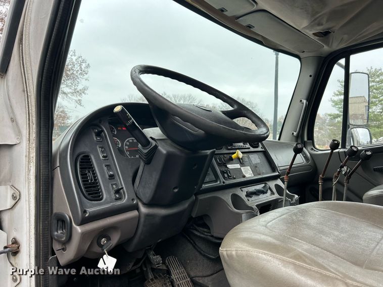 image for item NJ9589 2009 Freightliner Business Class M2  dump truck