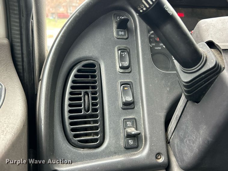 image for item NJ9589 2009 Freightliner Business Class M2  dump truck