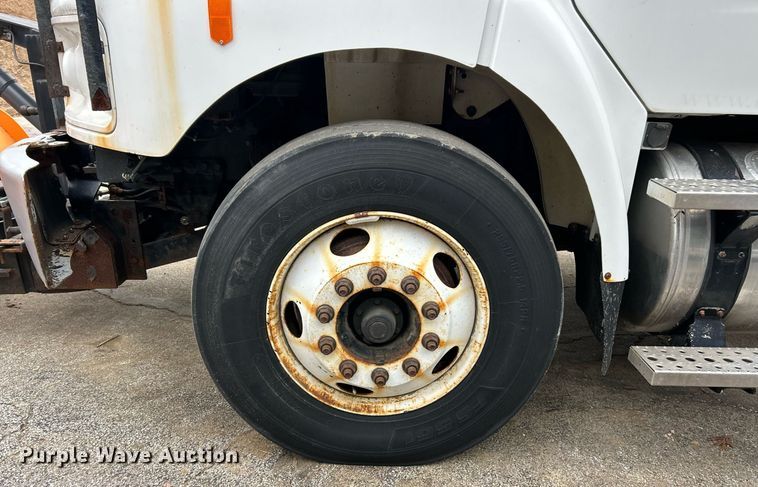 image for item NJ9589 2009 Freightliner Business Class M2  dump truck