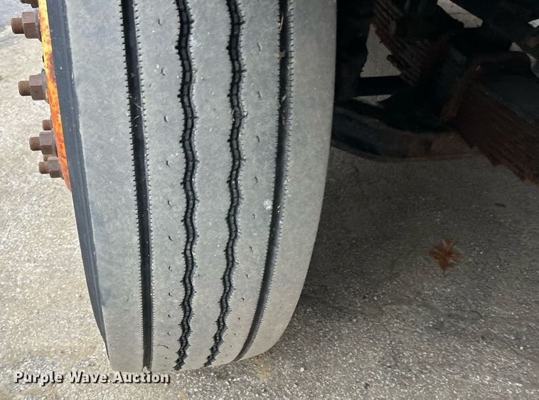 image for item NJ9589 2009 Freightliner Business Class M2  dump truck