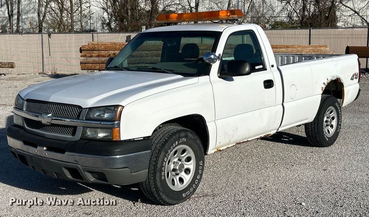 image for item NJ9595 2005 Chevrolet Silverado 1500 pickup truck