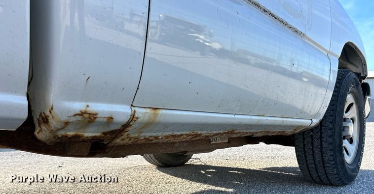 image for item NJ9595 2005 Chevrolet Silverado 1500 pickup truck