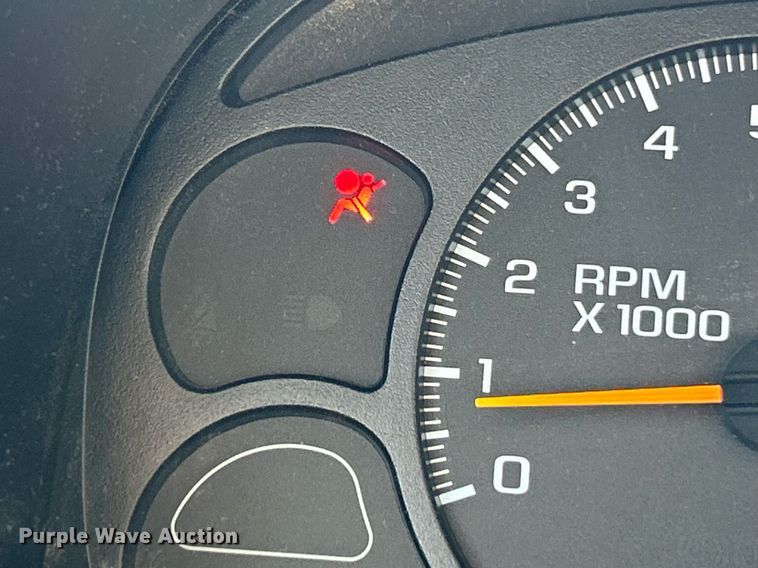 image for item NJ9595 2005 Chevrolet Silverado 1500 pickup truck