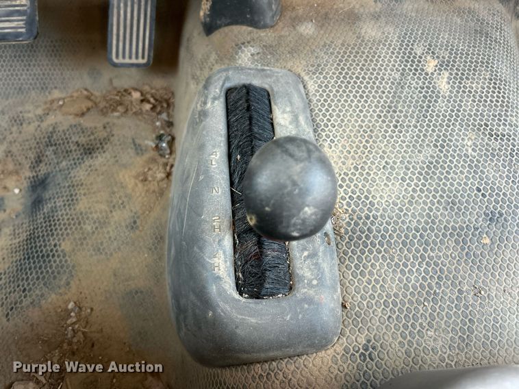 image for item NJ9595 2005 Chevrolet Silverado 1500 pickup truck