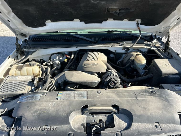 image for item NJ9595 2005 Chevrolet Silverado 1500 pickup truck