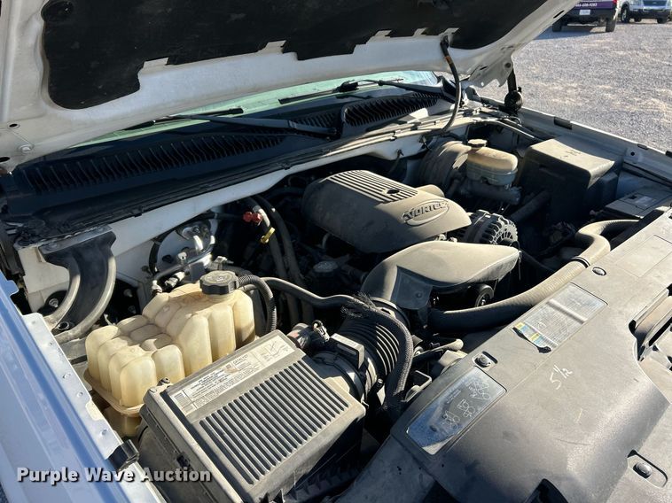 image for item NJ9595 2005 Chevrolet Silverado 1500 pickup truck