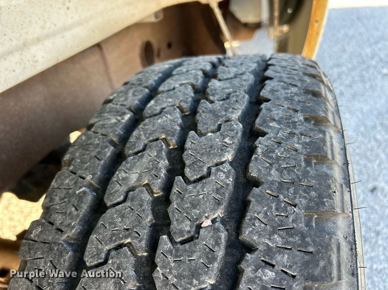 image for item NJ9595 2005 Chevrolet Silverado 1500 pickup truck