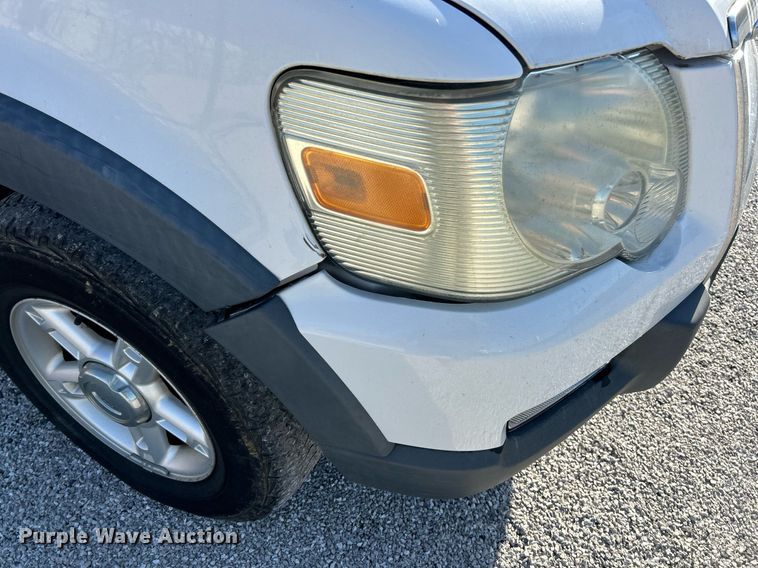 image for item NJ9596 2007 Ford Explorer XLT SUV