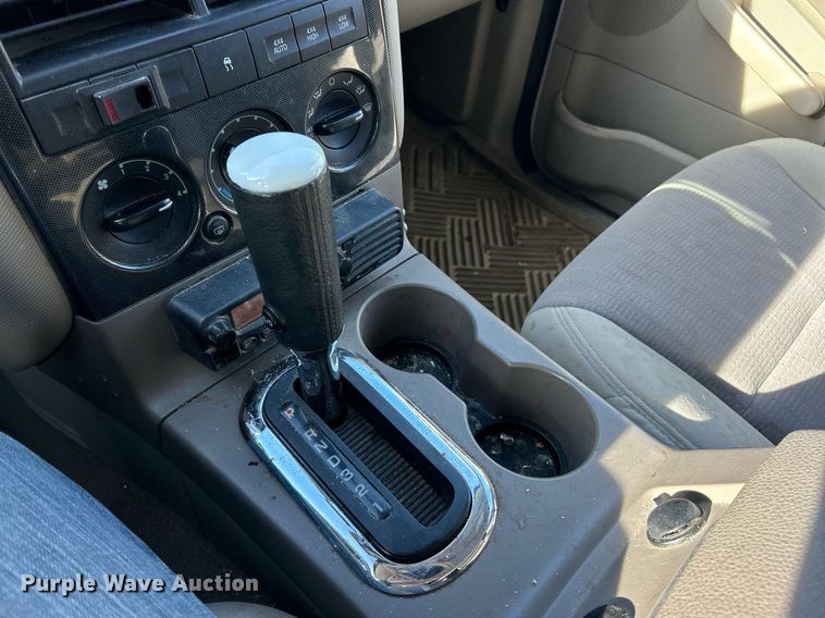 image for item NJ9596 2007 Ford Explorer XLT SUV