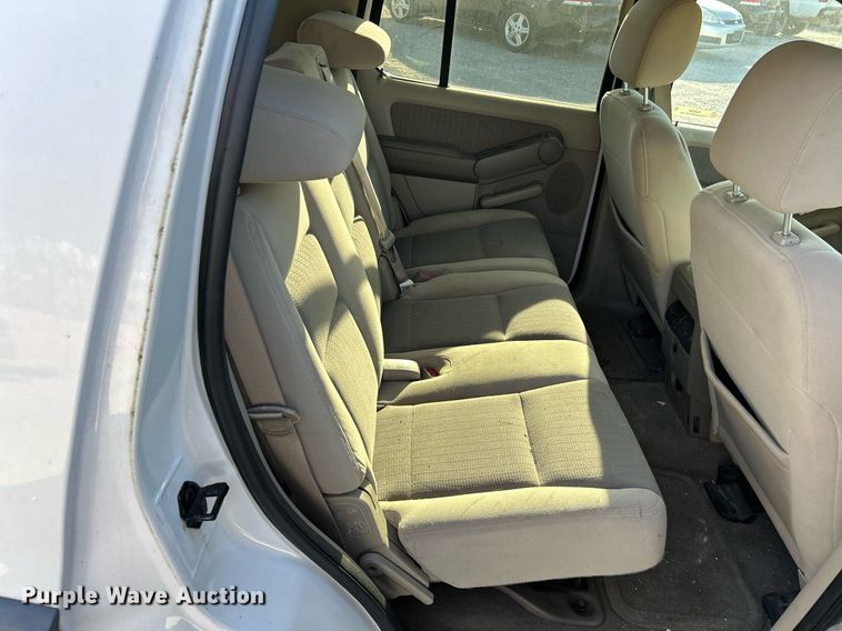 image for item NJ9596 2007 Ford Explorer XLT SUV