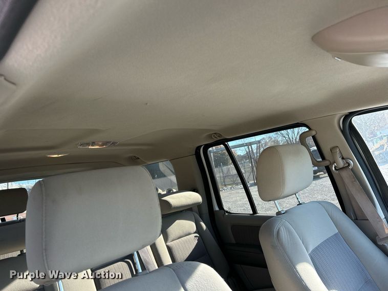 image for item NJ9596 2007 Ford Explorer XLT SUV