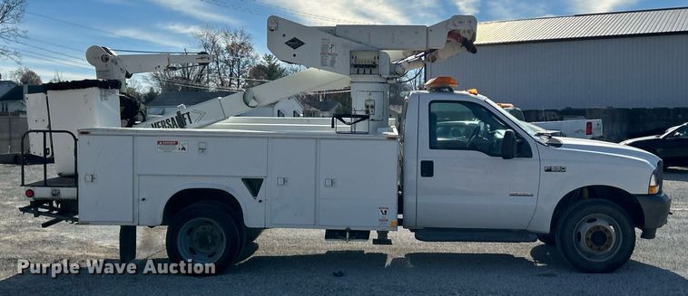 image for item NJ9597 2004 Ford F550 Super Duty XL bucket truck