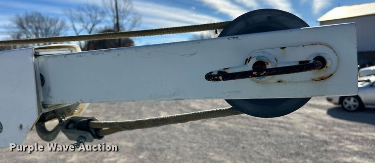 image for item NJ9597 2004 Ford F550 Super Duty XL bucket truck