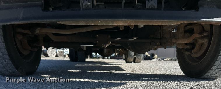 image for item NJ9597 2004 Ford F550 Super Duty XL bucket truck