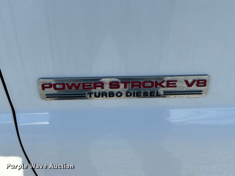 image for item NJ9597 2004 Ford F550 Super Duty XL bucket truck