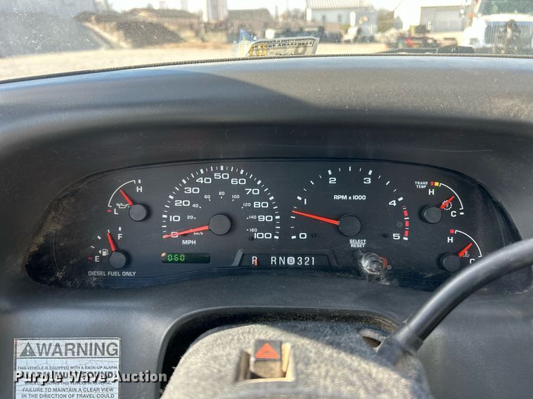 image for item NJ9597 2004 Ford F550 Super Duty XL bucket truck