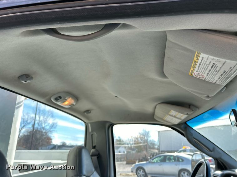 image for item NJ9597 2004 Ford F550 Super Duty XL bucket truck