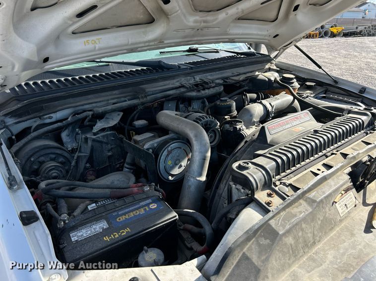 image for item NJ9597 2004 Ford F550 Super Duty XL bucket truck