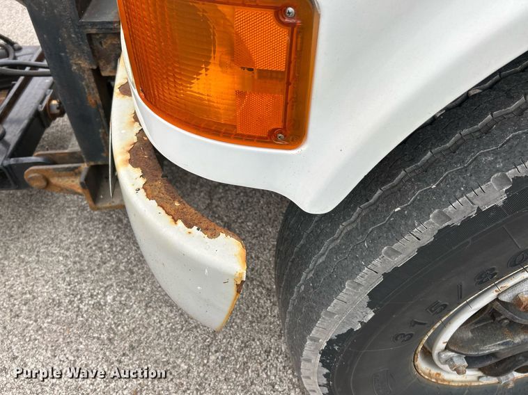 image for item NJ9609 1998 International 4700 dump truck