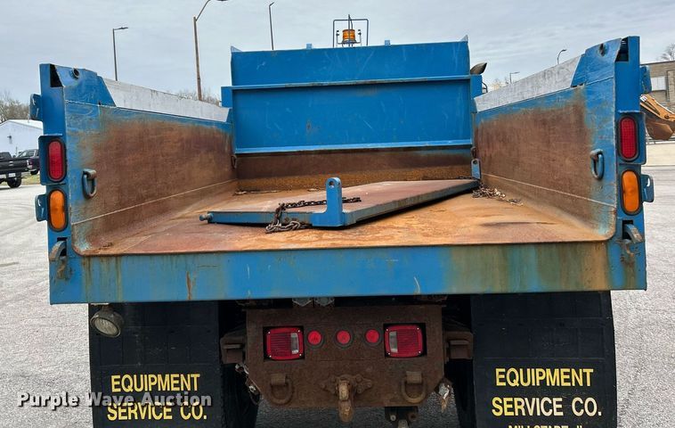 image for item NJ9609 1998 International 4700 dump truck