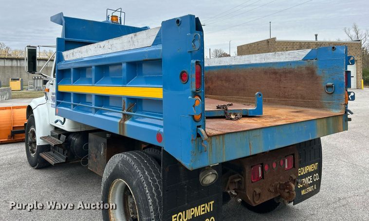 image for item NJ9609 1998 International 4700 dump truck