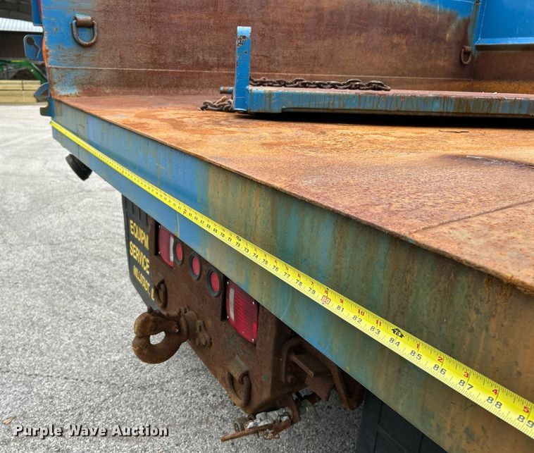 image for item NJ9609 1998 International 4700 dump truck