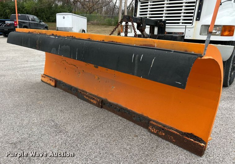 image for item NJ9609 1998 International 4700 dump truck